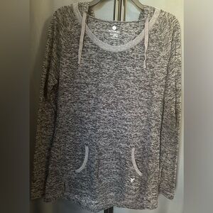 🛍️BUNDLE DEAL🛍️ - Women’s Old Navy Active Hooded Long Sleeve